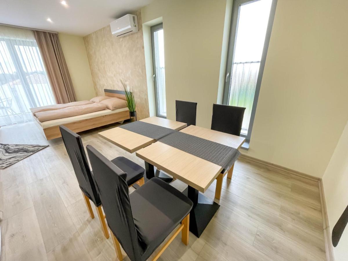 Apartmany Katalin Дунавска Стреда Екстериор снимка